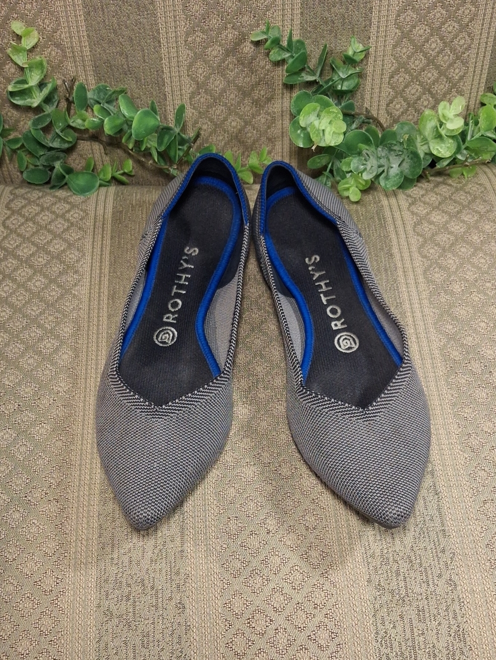 Rothy's Pointed Toe Knit Flats in Gray with Blue Trim
